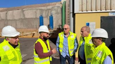 سويلم يتفقد محطة أغادير لتحلية مياه البحر لأغراض الشرب والزراعة بالمملكة المغربية