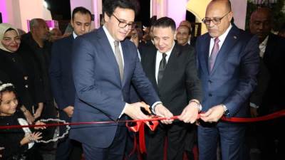 وزير الثقافة يفتتح “قصر ثقافة الغردقة” بعد تطويره ورفع كفاءته ويعلن إطلاق منصات “Cultural Café” الرقمية