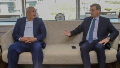 وزير الزراعة ومحافظ الوادي الجديد يبحثان تعزيز الاستثمار في مجال الإنتاج الحيواني بالمحافظة