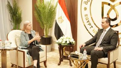 رئيس الرعاية الصحية يلتقي وفد وزارة التجارة والسفارة البريطانية لبحث تعزيز الاستثمارات الصحية