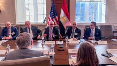 رئيس قناة السويس يواصل جولته الترويجية بلقاءات مكثفة مع كبرى الكيانات الاقتصادية بالعاصمة واشنطن