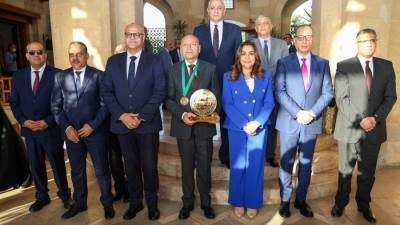 وزيرة التنمية المحلية تهنئ محافظ القاهرة لفوزه بجائزة أفضل محافظ عربي.. وفوز مشروع مدينة الأسمرات بجائزة أفضل مبادرة عربية لتنمية المجتمع