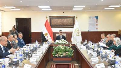 وزير التموين يترأس اجتماع الجمعية العامة للشركة المصرية القابضة للصوامع والتخزين لمتابعة الموقف التنفيذي واعتماد الميزانية