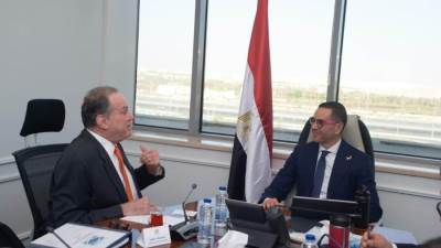 وزير الاستثمار يبحث مع وفد "بلومبرج جرين" الأمريكية إنشاء مركز إقليمي للأمن الغذائي وتوطين تكنولوجيا الحفظ الزراعي بمصر