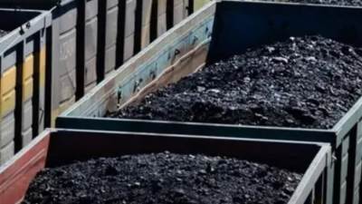 مصر تصدر أول شحنة من الفحم البترولي بعد توقف لأكثر من عامين