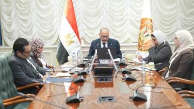 وزير العمل يعقد اجتماعًا مع مسؤولي البنك الدولي لبحث الملفات ذات الاهتمام