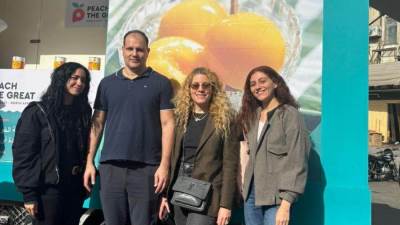 القاهرة تحتفي بالنجاح المتميز للجولة الترويجية لحملة "الترويج للخوخ عالي الجودة في الشرق الأوسط وشمال أفريقيا" لعام 2025