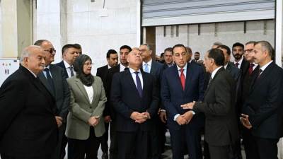 رئيس الوزراء يتفقد مشروع رفع كفاءة وتأهيل مركز تكنولوجيا دباغة الجلود بمدينة الروبيكي