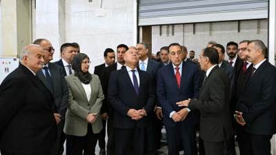 رئيس الوزراء يتفقد مشروع رفع كفاءة وتأهيل مركز تكنولوجيا دباغة الجلود بمدينة الروبيكي
