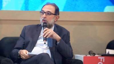 رئيس هيئة سلامة الغذاء يشارك في افتتاح الدورة العاشرة من معرض "فود أفريكا" 