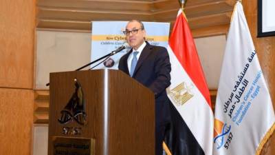 في اليوم العالمي لحقوق الإنسان ... رئيس اللجنة العليا الدائمة لحقوق الإنسان يزور مستشفى ٥٧٣٥٧