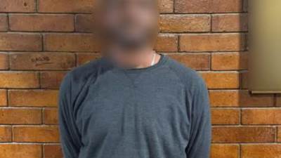 كشف ملابسات مقاطع فيديو تتضمن تعدي شخص لفظياً على رجلي شرطة حال تواجدهما أسفل محل سكنه بالقاهرة