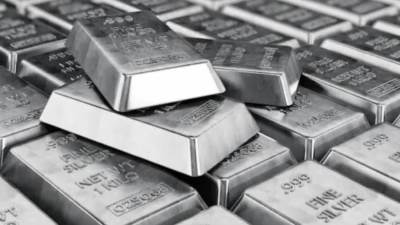 سعر الفضة يرتفع فوق 65 دولارًا للأونصة لأول مرة فى التاريخ