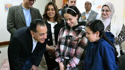 مدبولي يؤكد دعم الدولة لمختلف المشروعات الثقافية المتنوعة التي تستهدف تقديم الخدمات خاصة للشباب والنشء