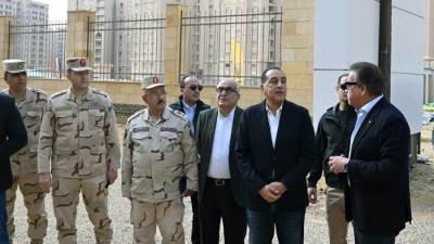 نائب رئيس الوزراء: صرح طبي متقدم يضم 7 مبانٍ رئيسية ويوفر 390 سريرًا بها 220 سرير إقامة داخلية و94 سرير رعاية مركزة