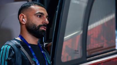 محمد صلاح على دكة بدلاء ليفربول أمام برايتون