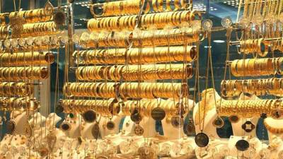 «آي صاغة»: مكاسب أسبوعية قوية للذهب مدفوعة بالمخاطر الجيوسياسية وتوقعات خفض الفائدة