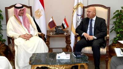وزير الصناعة يبحث مع وزير التجارة الخارجية القطري تدشين مشروعات تكاملية مصرية قطرية