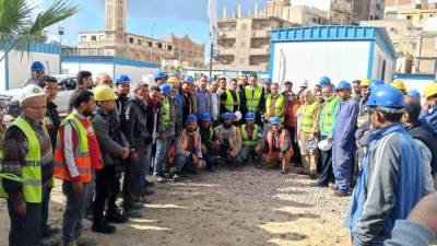 وزارة العمل تُكثّف جهودها للارتقاء بمهارات "العمالة غير المنتظمة" في المشاريع القومية