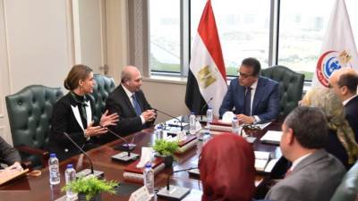 وزير الصحة يلتقي وفد شركة «كلينيلاب» لبحث سبل التعاون في مراقبة مياه الشرب