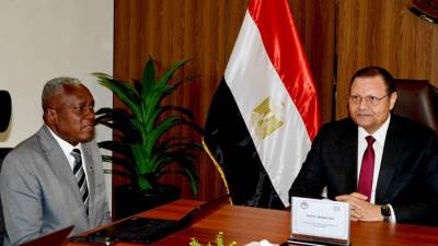 رئيس الرقابة الصحية يستقبل وفد الصحة بجمهورية ناميبيا لبحث التعاون