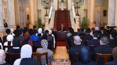 وزير الخارجية يستقبل طلبة كلية السياسة والاقتصاد بجامعة بني سويف