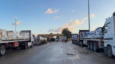 الهلال الأحمر المصري: قافلة "زاد العزة 95" تحمل مستلزمات ضرورية لمواجهة سوء الأحوال الجوية في قطاع غزة