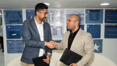 "سكر مكة" توقع اتفاقية مع  "أندوز" للتصنيع الذكي لتوفير أنظمة مبتكرة ترفع جودة إنتاج ماكينات الخياطة بنسبة 40%