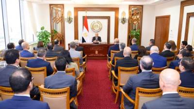 وزير الخارجية يجتمع مع قيادات الوزارة من الدرجات الوسطى لمتابعة سير العمل بالوزارة