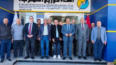 وزير الكهرباء يتفقد مراكز خدمة العملاء وتقديم الخدمات لذوي الهمم وكبار السن وخدمة المستثمرين