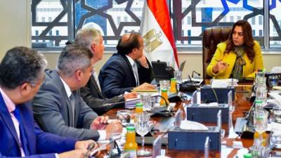 وزيرة التنمية تلتقي عددًا من المستثمرين لدفع مسار الاستثمار المستدام بالمحميات الطبيعية ودعم توجه الدولة نحو التنمية الشاملة