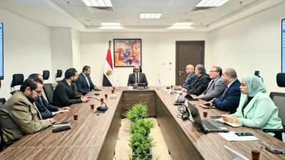 نائب الإسكان يبحث التعاون مع شركة كورية متخصصة في تصنيع مكونات محطات تحلية المياه والصرف الصحي