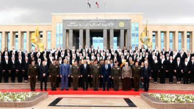 الأكاديمية العسكرية المصرية تحتفل بتخرج دورتين جديدتين من المعلمين ومديرى المدارس بعد إنتهاء فترة تأهيلهم