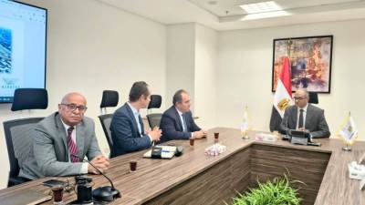 نائب وزير الإسكان يستقبل مسئولي إحدى الشركات التركية لبحث فرص التعاون في مشروعات المياه والصرف الصحي 