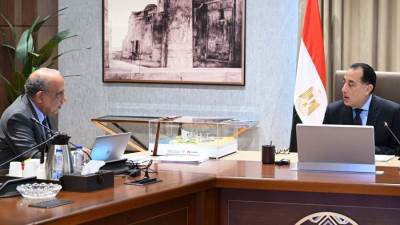 رئيس الوزراء يتابع الموقف التنفيذي لمشروعات الطاقة المتجددة