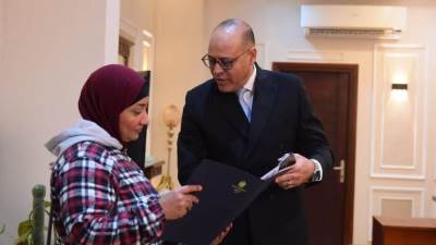 وزارة العمل تحوّل رسالة استغاثة إلى فرصة حياة جديدة