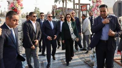 وزيرة التنمية ومحافظ الإسماعيلية يفتتحان ميدان "الإسماعيلية" ومجمع المحال التجارية بنادي وشاطئ الفيروز