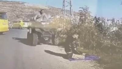 مستوطن إسرائيلى يدهس فلسطينيا أثناء أدائه الصلاة بالضفة الغربية