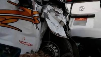 مصرع 5 أشخاص وإصابة 5 آخرين في تصادم سيارتي نقل شمال المنيا