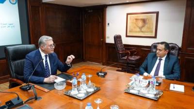 وزير البترول يعقد اجتماعًا موسعًا لمتابعة وتعجيل مشروعات زيادة إنتاج الغاز