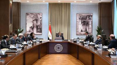 رئيس الوزراء يُتابع إجراءات رفع كفاءة أداء الهيئات الاقتصادية