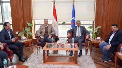 محافظ السويس يُثمِّن جهود هيئة الرعاية الصحية في التطوير المستمر والارتقاء بالخدمات الصحية 