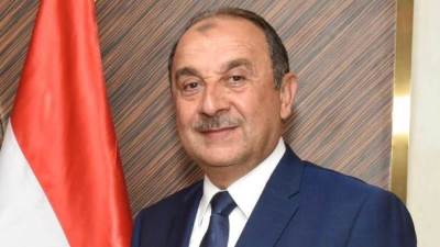 وزير قطاع الأعمال يهنئ العاملين وقيادات الشركات بعيد الميلاد