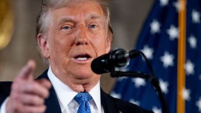 ترامب: الولايات المتحدة مستعدة لنجدة المتظاهرين السلميين في إيران