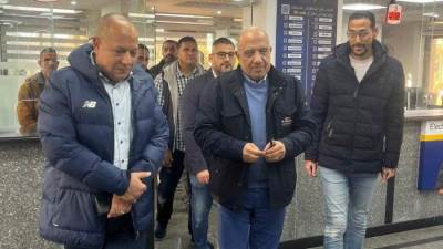 وزير الكهرباء يتفقد مركز خدمة المواطنين ومحطة المحولات بمدينة بورفؤاد محافظة بورسعيد