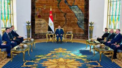 الرئيس السيسى يستقبل وفد فيفا فى إطار الجولة الترويجية لكأس العالم