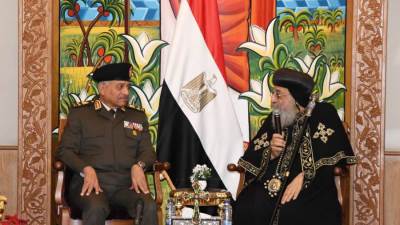 وزير الدفاع والإنتاج الحربي يهنئ البابا تواضروس الثانى بمناسبة عيد الميلاد المجيد 