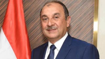 وزير قطاع الأعمال العام يهنئ قداسة البابا تواضروس الثاني والأخوة الأقباط بعيد الميلاد المجيد