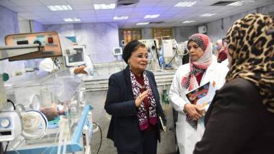 نائب وزير الصحة تزور مستشفى الجلاء التعليمي وتعقد اجتماعات لتعزيز خدمات تنمية الأسرة