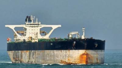 روسيا تعلن انقطاع الاتصال بناقلة نفط بعد سيطرة قوات أمريكية عليها